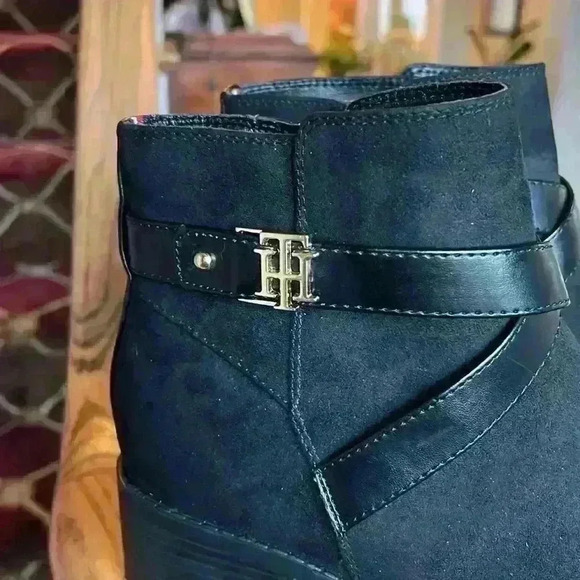 Tommy Hilfiger black booties 9. Brand new never worn. 2” heel. Gold accents - Picture 15 of 15